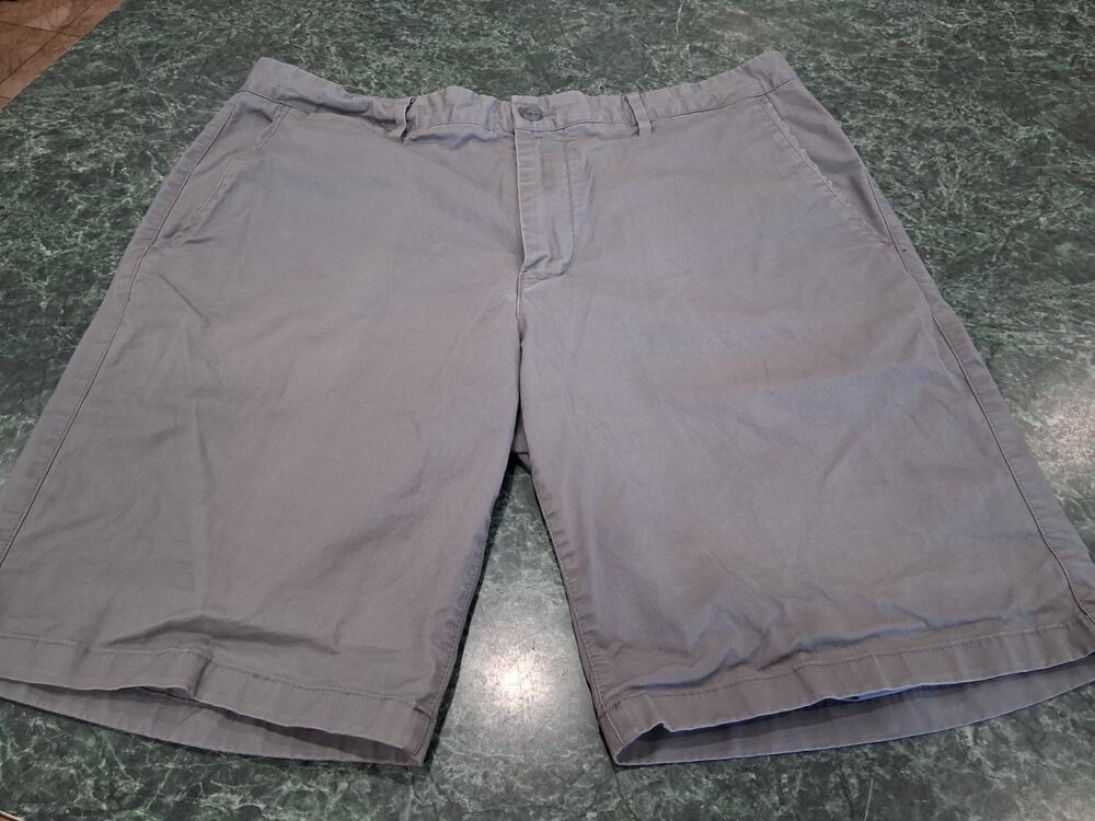 Bonobos Shorts Men's Sz 34 Light Gray 9 Inch Inseam Chino Bermuda Casual Stretch